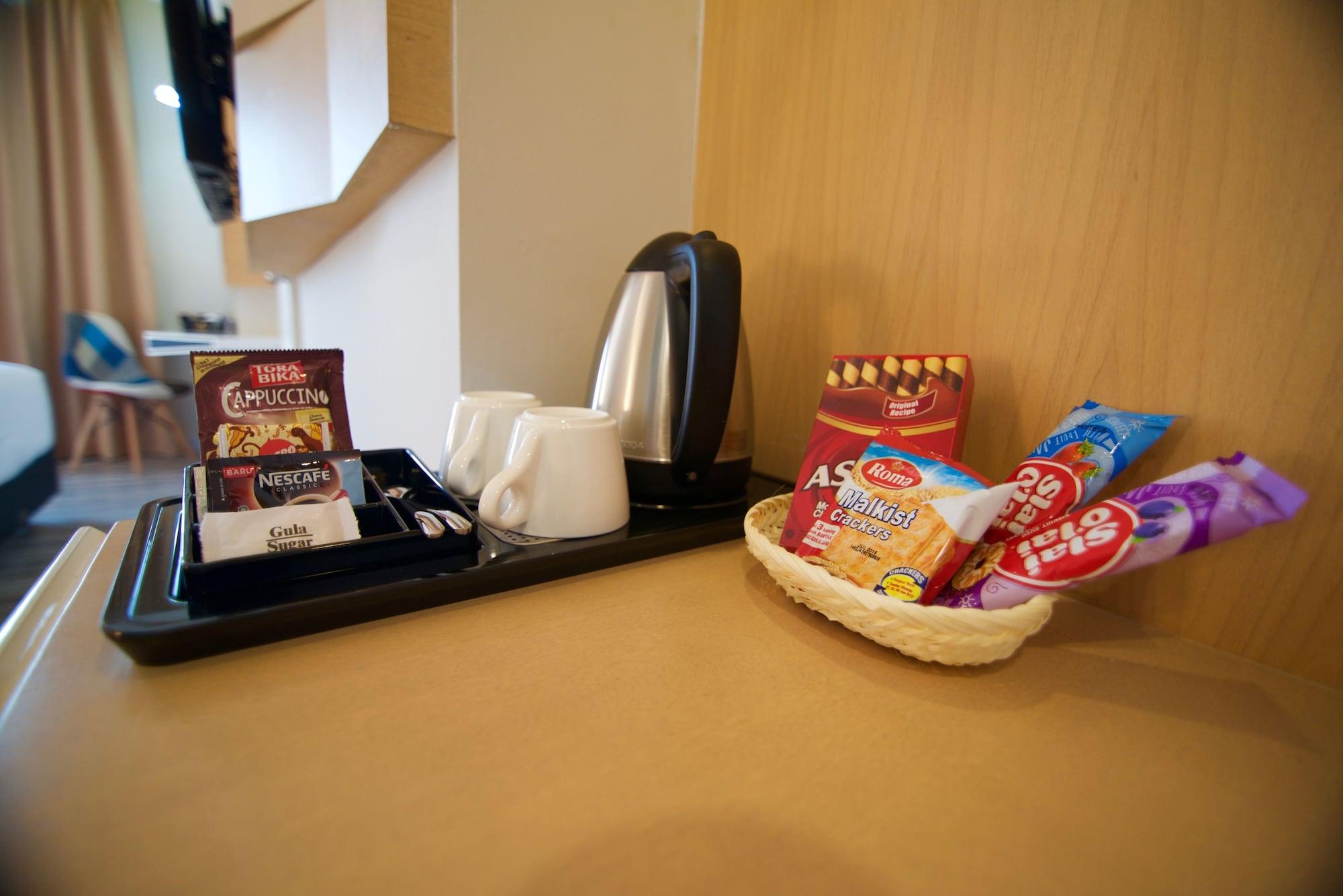 Verse Luxe Hotel Wahid Hasyim Jakarta Buitenkant foto