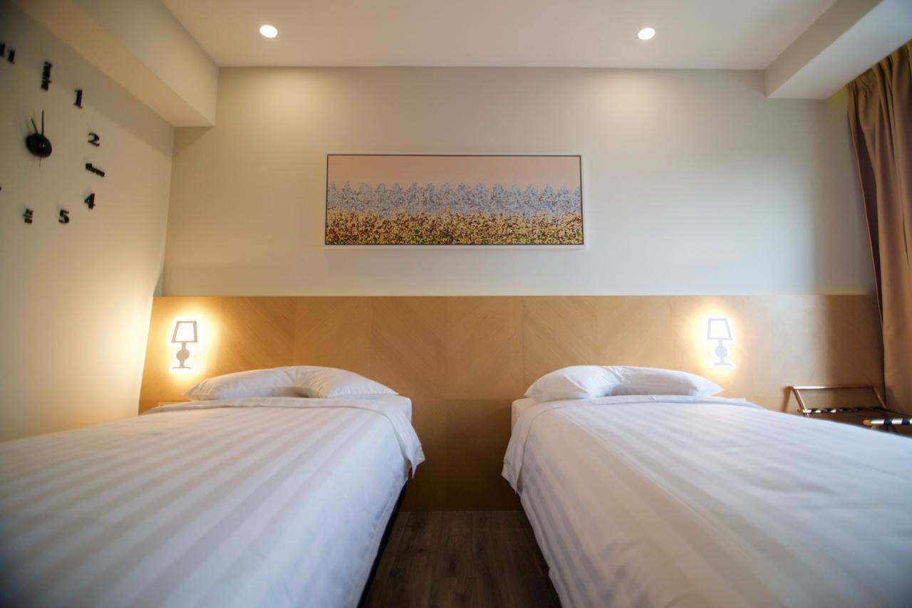 Verse Luxe Hotel Wahid Hasyim Jakarta Buitenkant foto